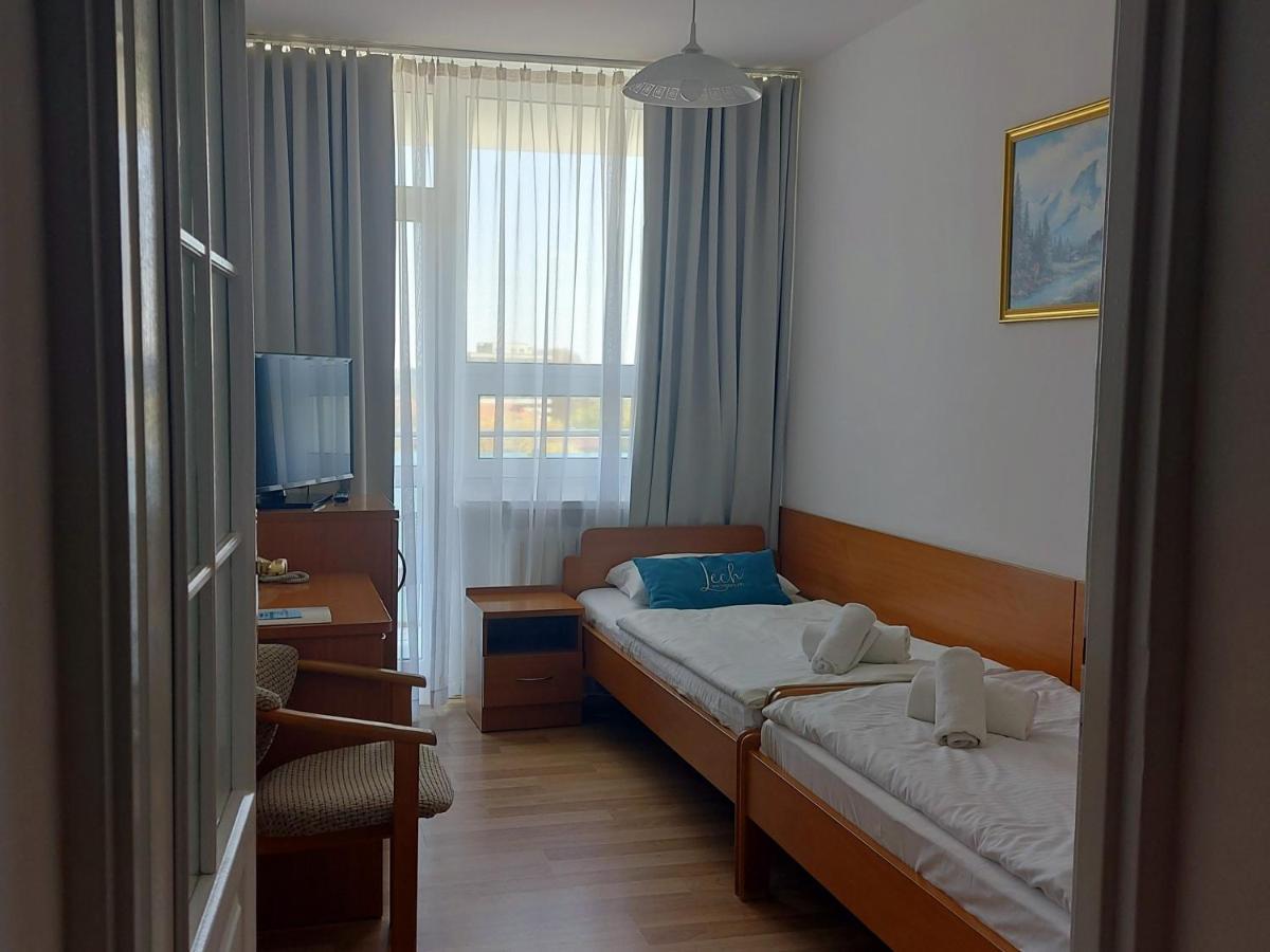 Sanatorium Uzdrowiskowe Lech 호텔 코워브제크 외부 사진