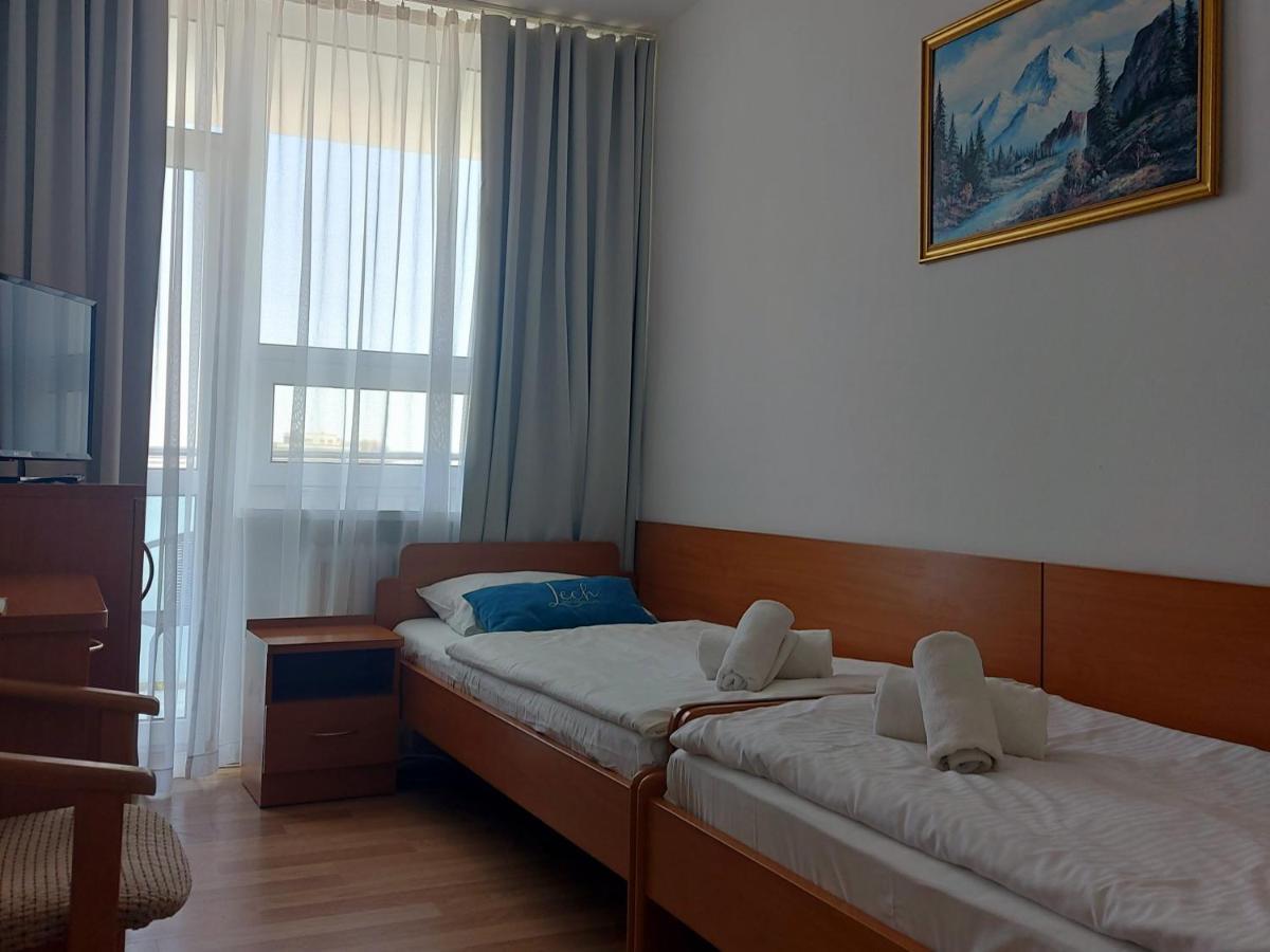 Sanatorium Uzdrowiskowe Lech 호텔 코워브제크 외부 사진