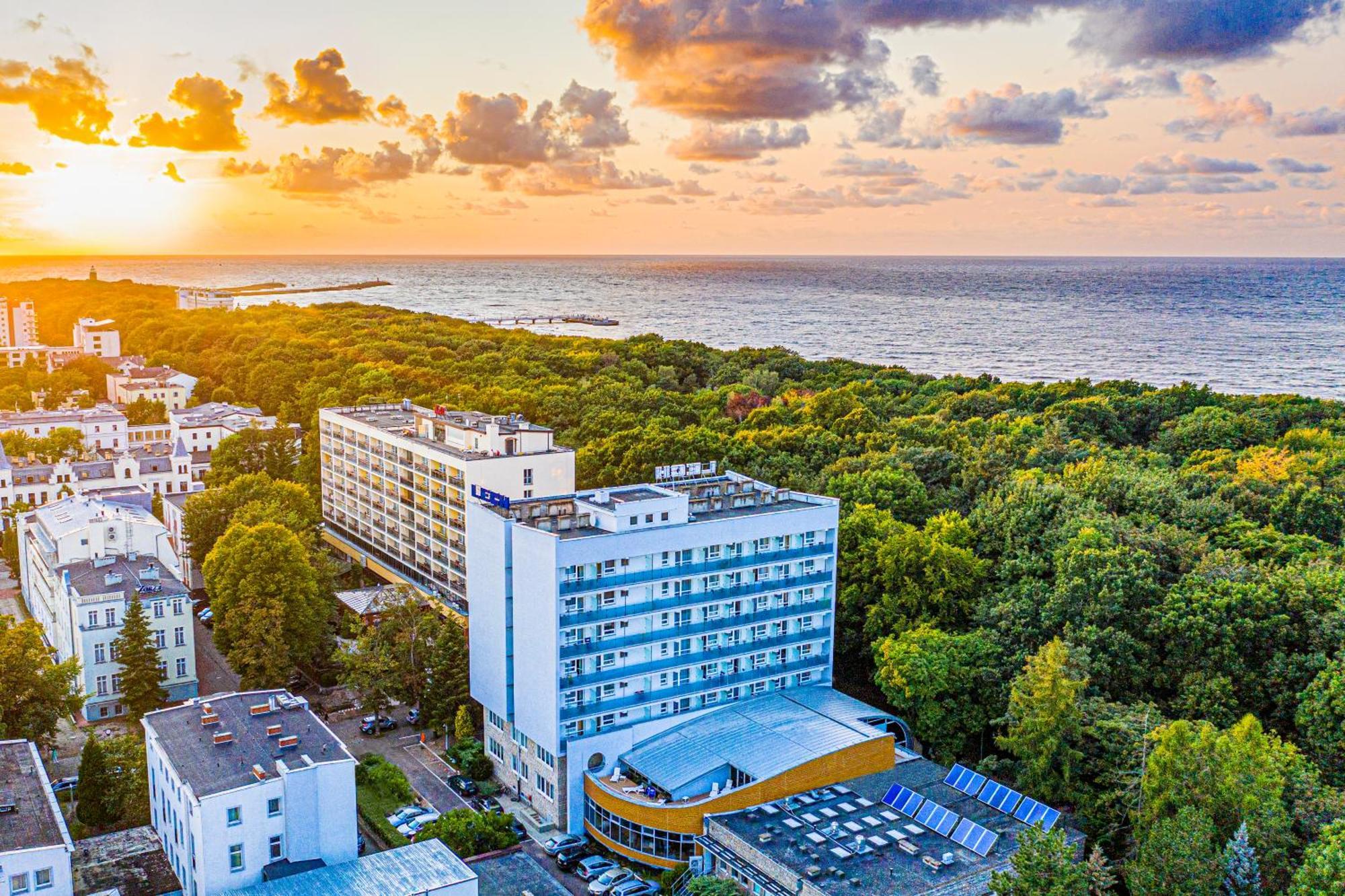 Sanatorium Uzdrowiskowe Lech 호텔 코워브제크 외부 사진